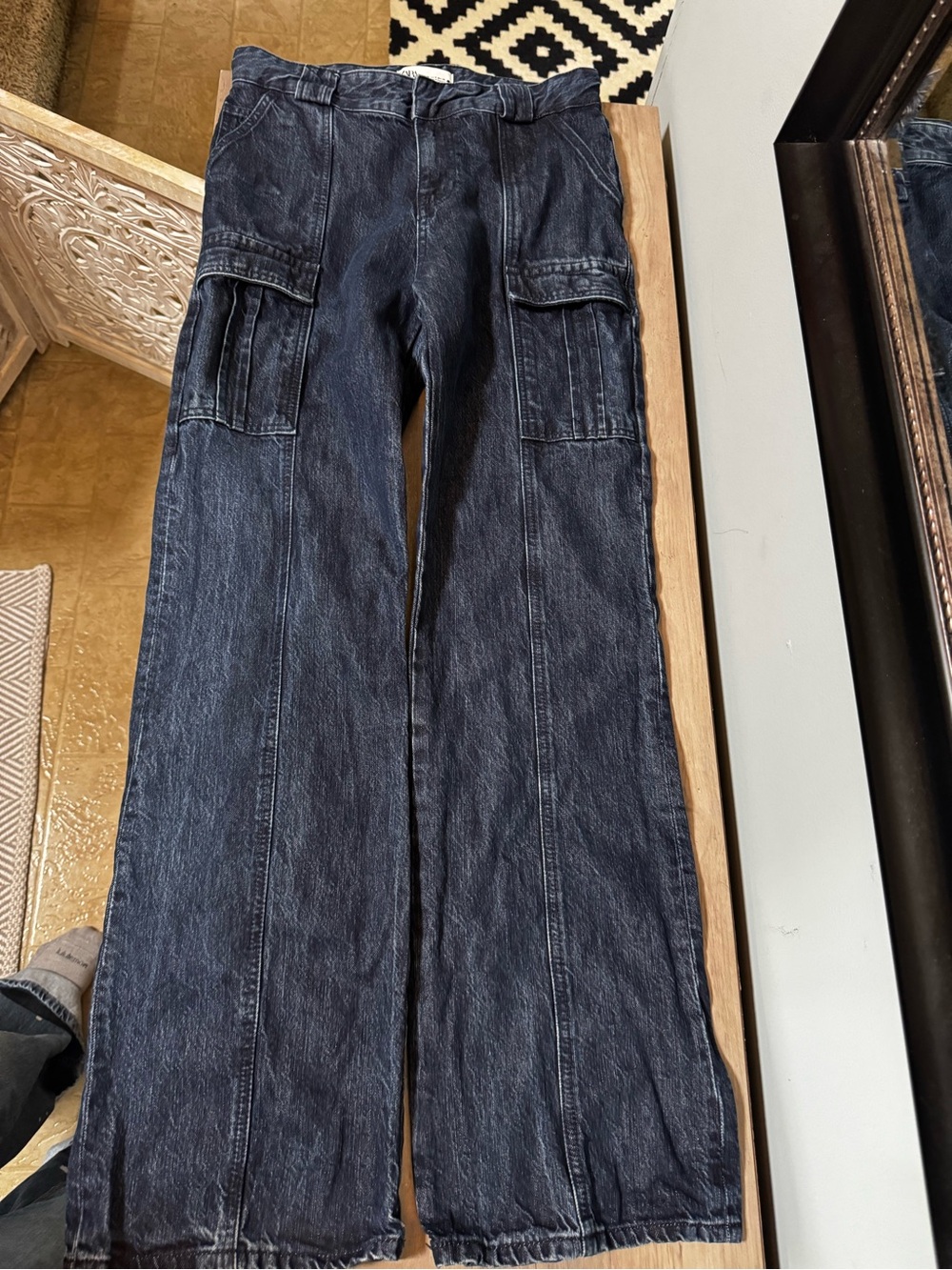 Zara Cargo Jeans with Branded Waist Label - Picture 3 of 12